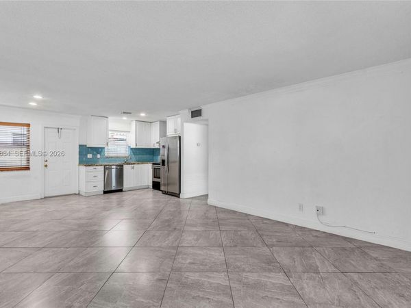 1722 Mayo St, Unit 103, Hollywood, FL 33020