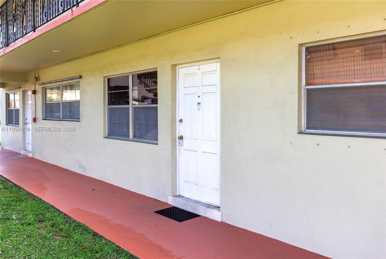 1722 Mayo St, Unit 103, Hollywood, FL 33020 Photo