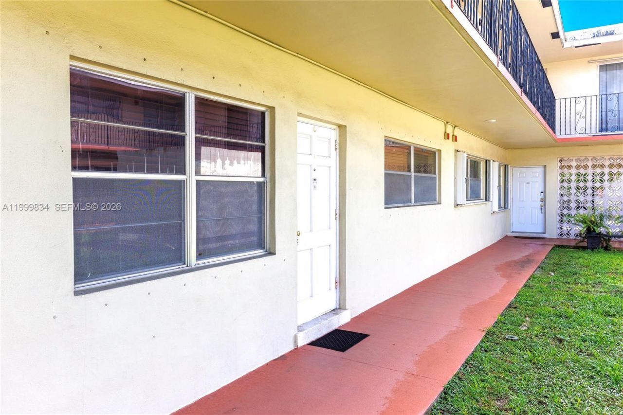 1722 Mayo St, Unit 103, Hollywood, FL 33020 Photo