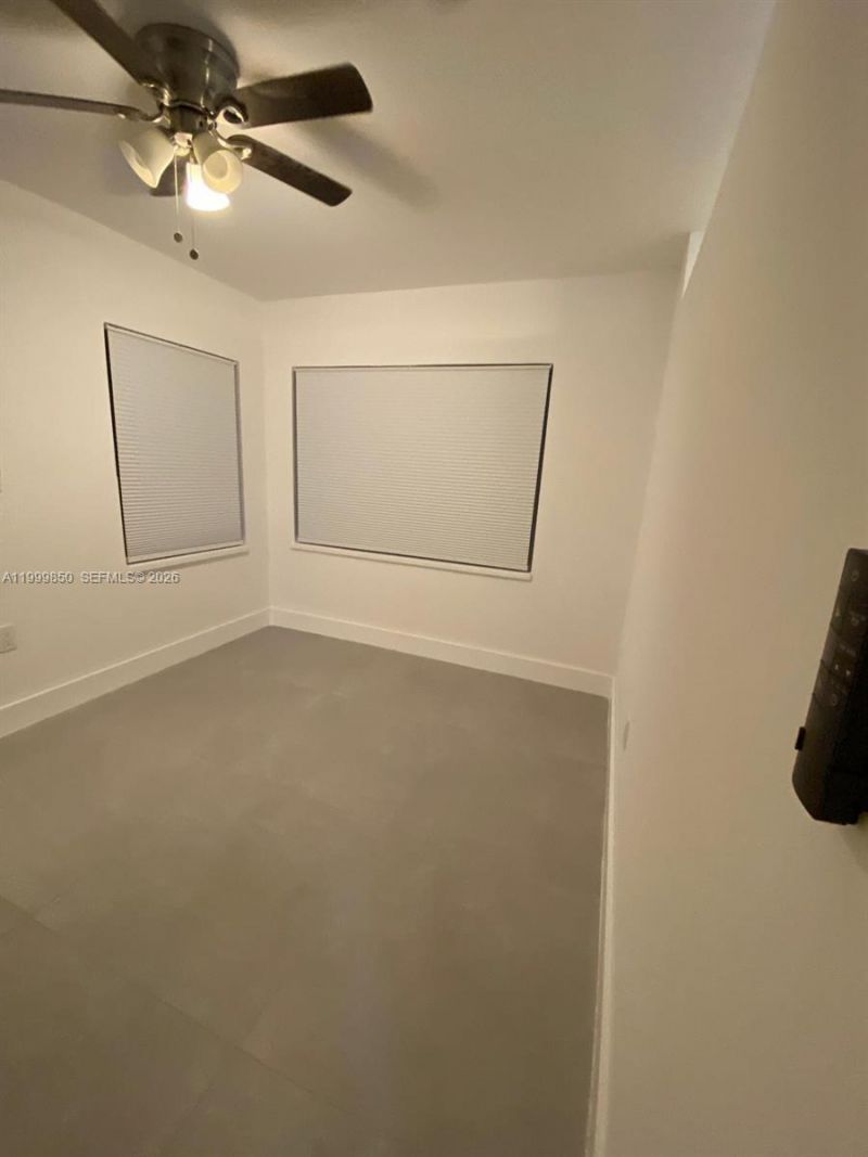 615 NE 3rd St, Unit 1, Hallandale Beach, FL 33009 Photo