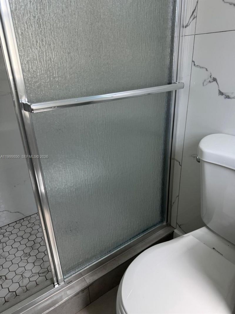 615 NE 3rd St, Unit 1, Hallandale Beach, FL 33009 Photo