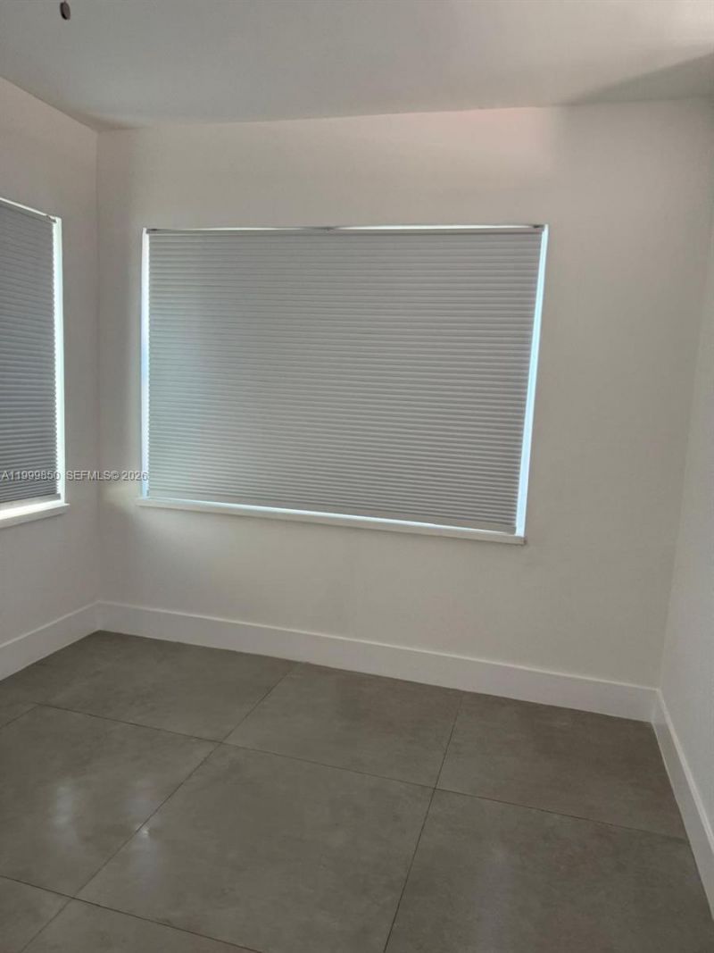 615 NE 3rd St, Unit 1, Hallandale Beach, FL 33009 Photo