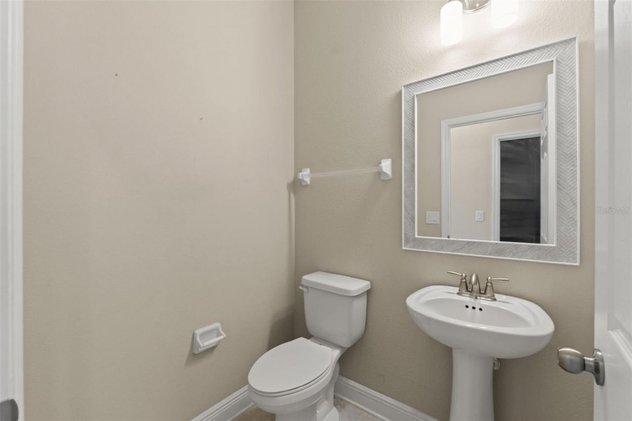 18696 Malinche Loop, Spring Hill, FL 34610 Photo