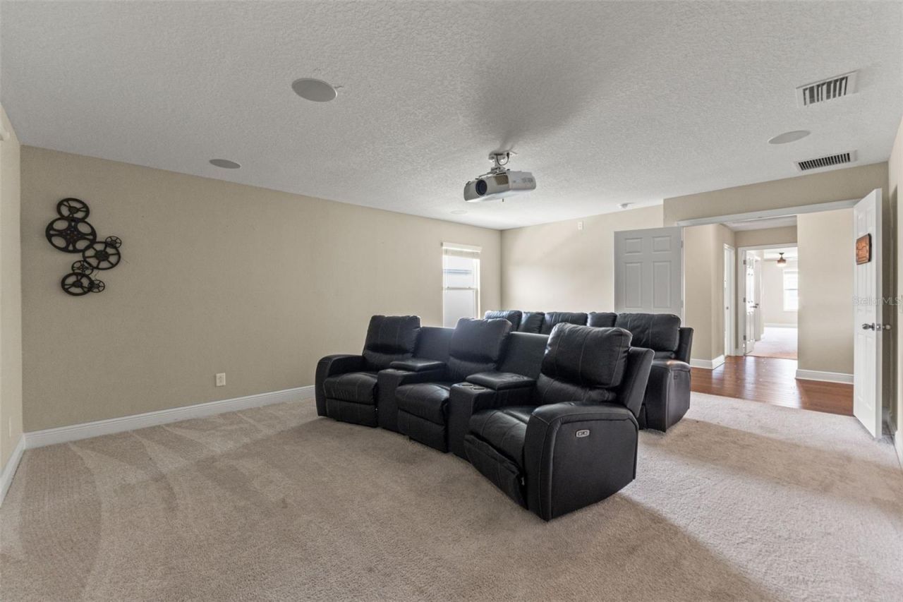 18696 Malinche Loop, Spring Hill, FL 34610 Photo