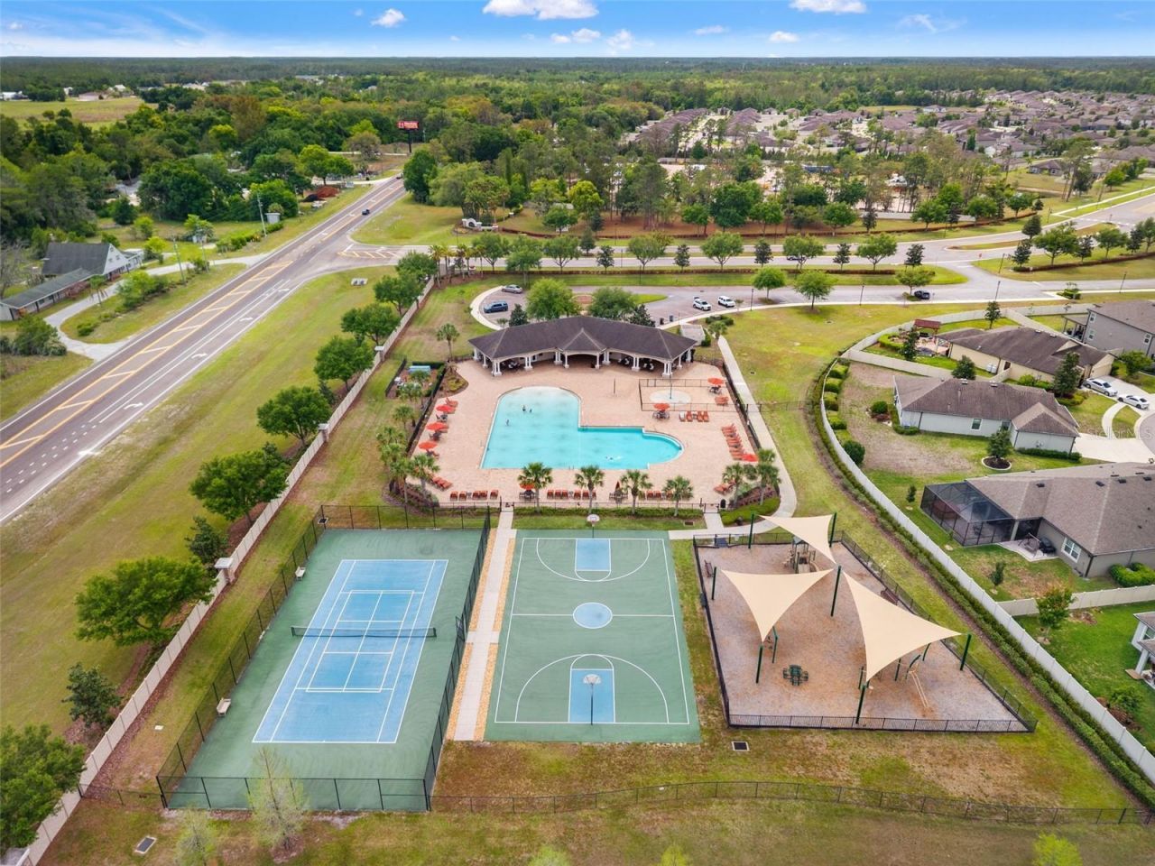 18696 Malinche Loop, Spring Hill, FL 34610 Photo