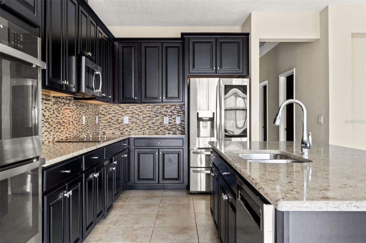 18696 Malinche Loop, Spring Hill, FL 34610 Photo