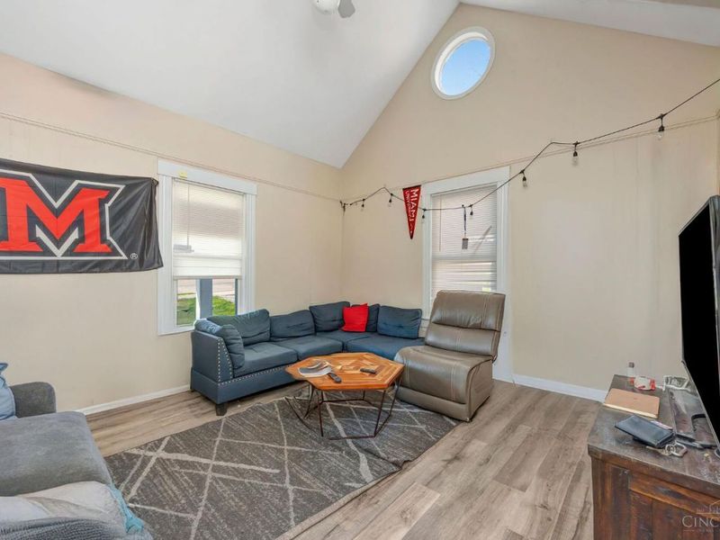 310 W Sycamore Street, Oxford, OH 45056 Photo 5