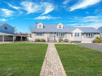 260 28th Street  Copiague, NY 11726