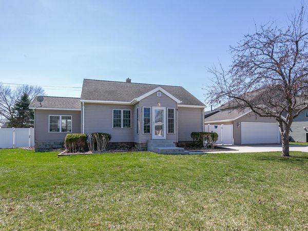 373 Locust Street S, Prescott, WI 54021
