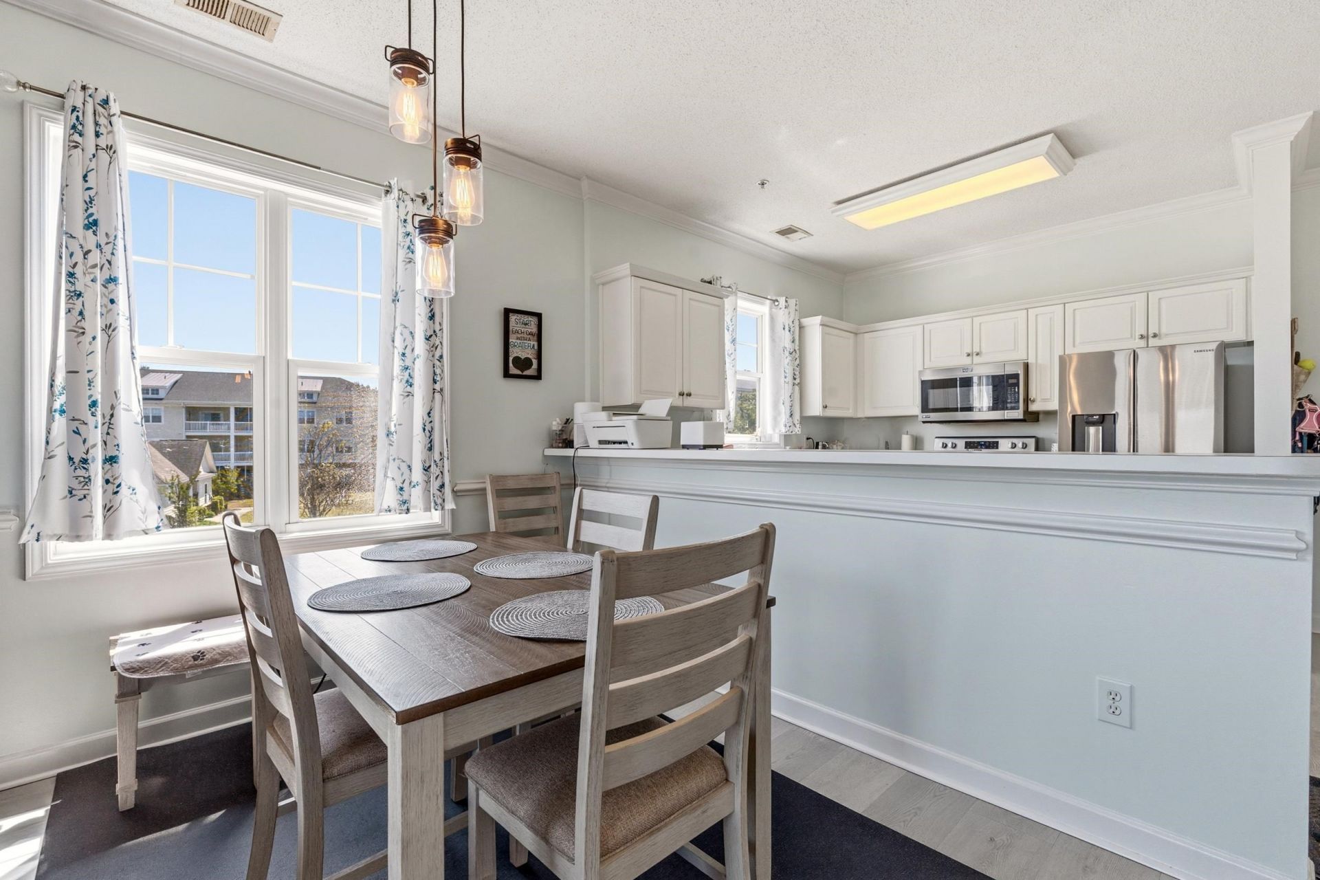 800 Crumpet Ct. Photo 5