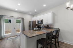 753 Moen Pl. photo 4