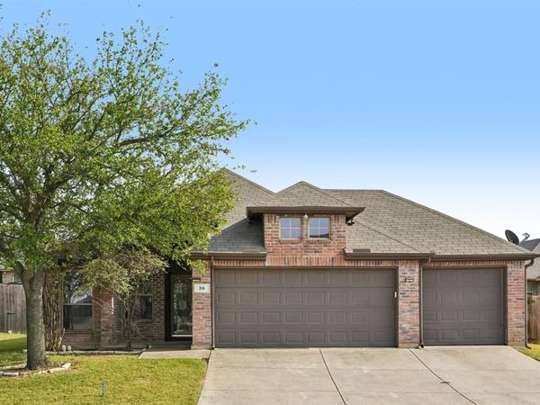 36 Heron Drive, Sanger, TX 76266