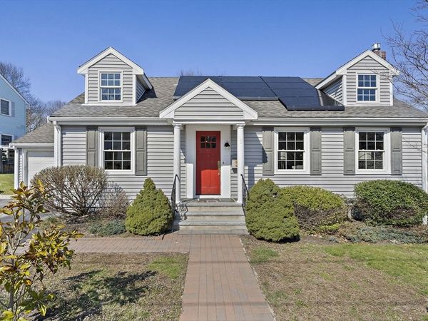 25 Riley Ave, Weymouth, MA 02189