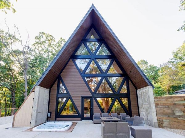 N1164 Forest Dr, Genoa City, WI 53128