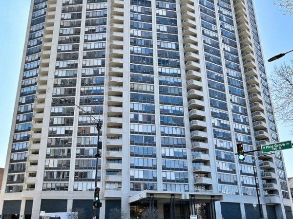 3930 N Pine Grove Avenue , Unit 2501, Chicago, IL 60613