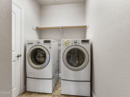 913 Lakeview Drive, Dayton, NV 89403 Photo