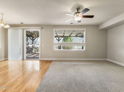 913 Lakeview Drive, Dayton, NV 89403 Photo