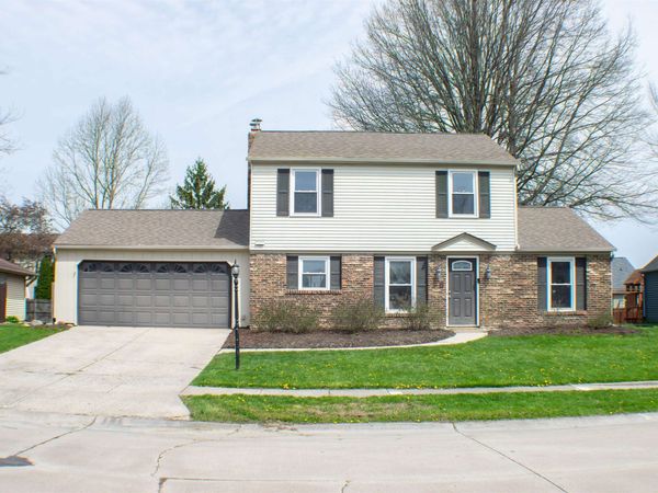 5901 Thoreau Avenue, Fort Wayne, IN 46815