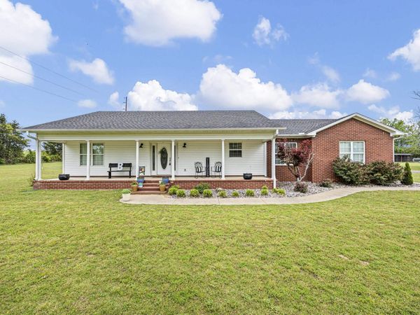 2706 Wire Road, Clarksville, AR 72830