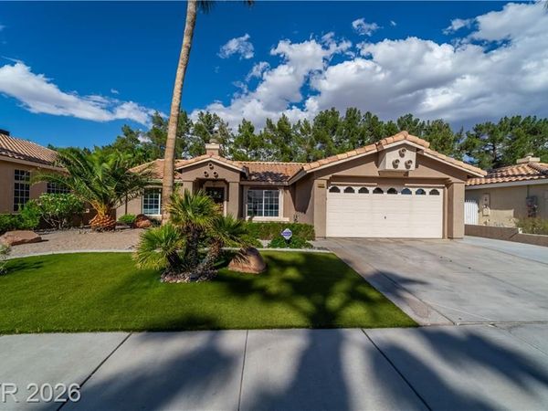 906 Sitting Bull Drive, Henderson, NV 89014
