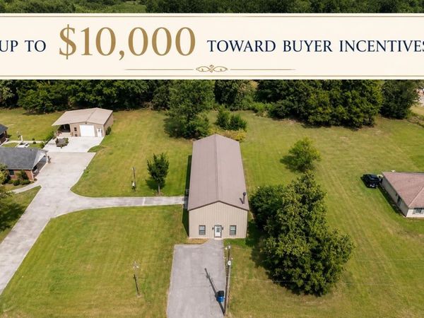 8489 Lebeau St, Livonia, LA 70755