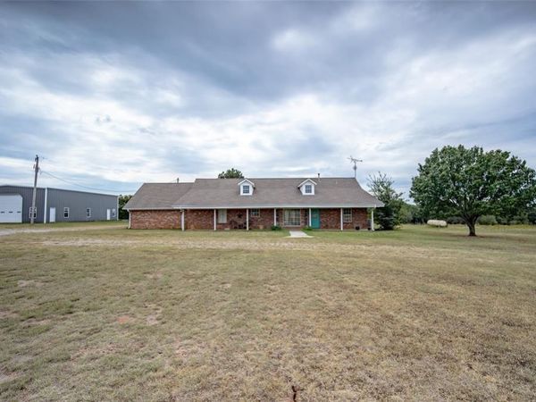 24286 E County Road 1580 Road, Elmore City, OK 73433