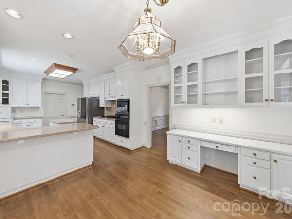 5215 Silchester Lane, Charlotte, NC 28215