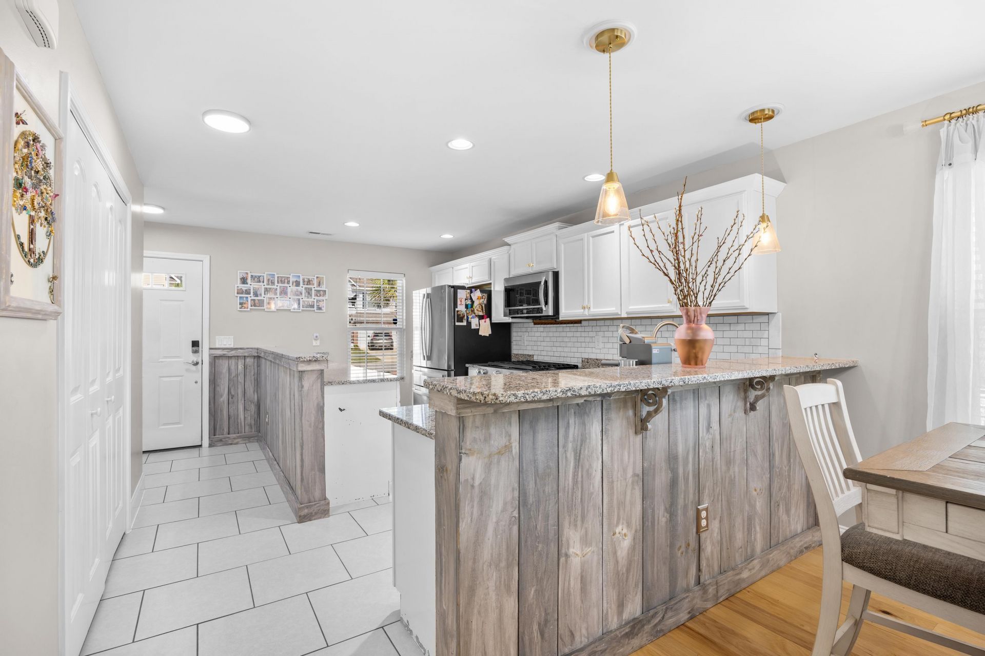 706 Riverward Dr. Photo 21