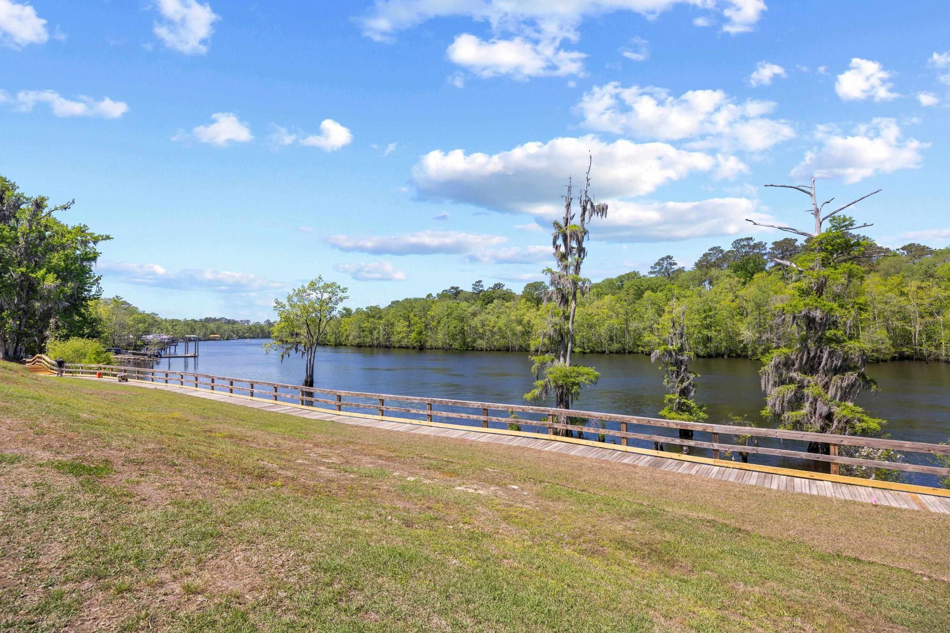 706 Riverward Dr. Photo 36