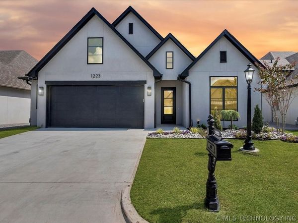 1223 N 71st Place , Broken Arrow, OK 74014