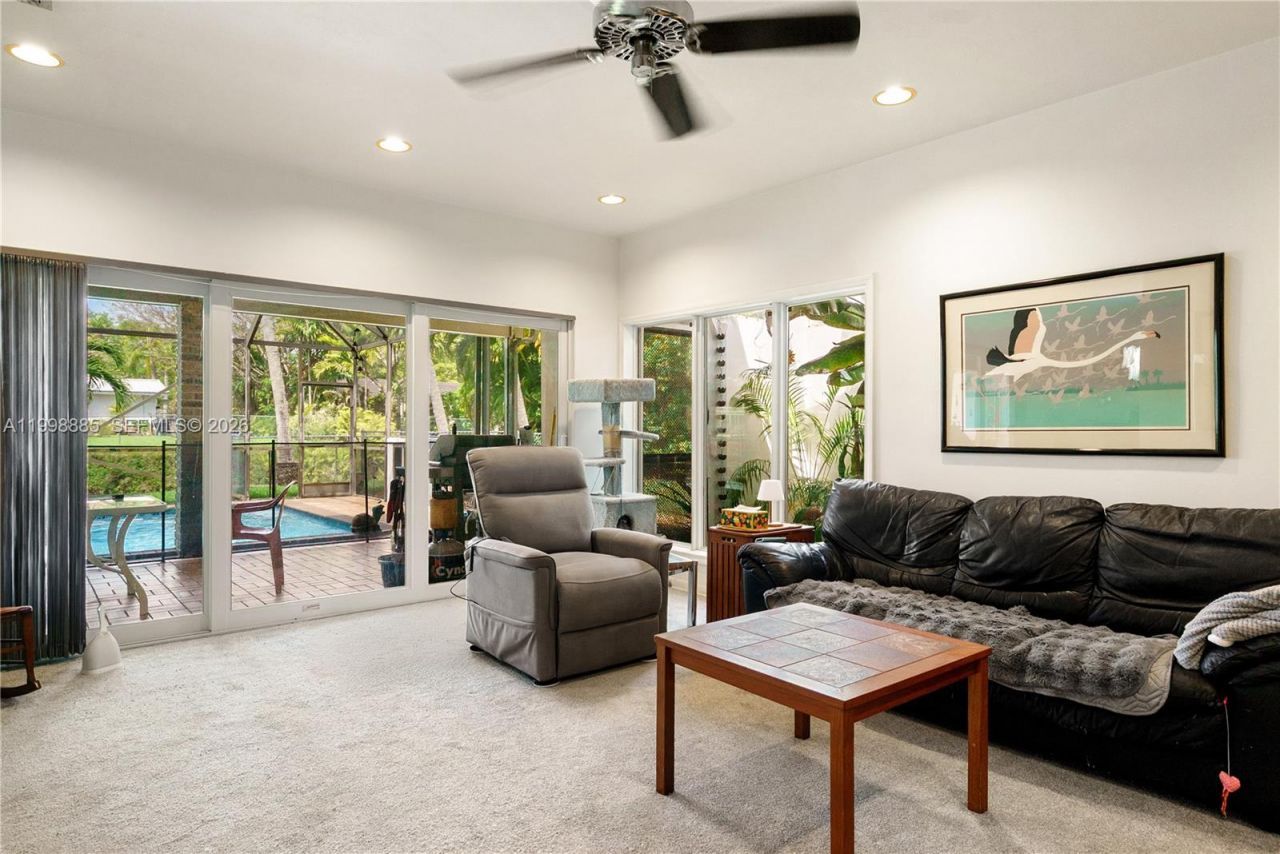 11490 SW 72nd Ct, Pinecrest, FL 33156 Photo