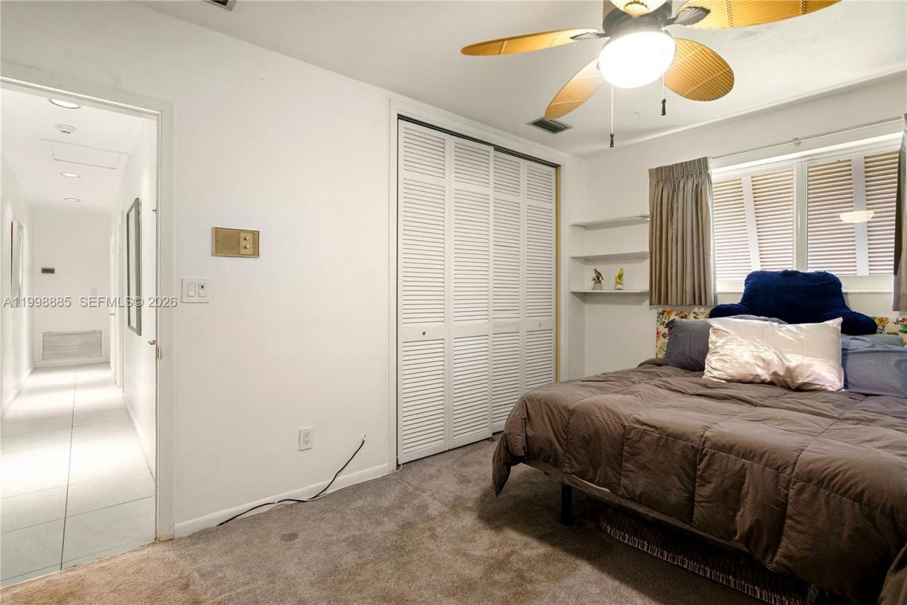 11490 SW 72nd Ct, Pinecrest, FL 33156 Photo