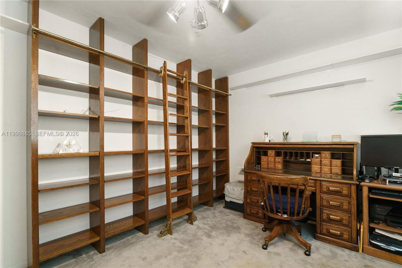 11490 SW 72nd Ct, Pinecrest, FL 33156 Photo