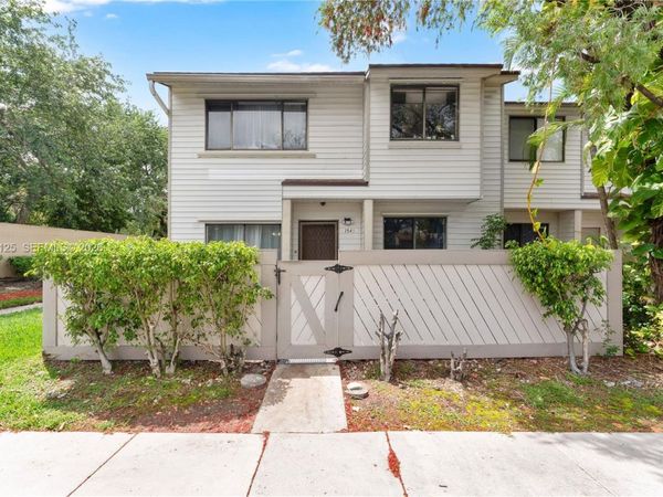 3541 NW 99th Ter , Unit 6A, Sunrise, FL 33351