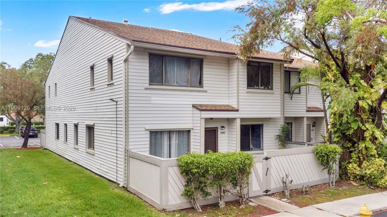 3541 NW 99th Ter , Unit 6A, Sunrise, FL 33351 Photo