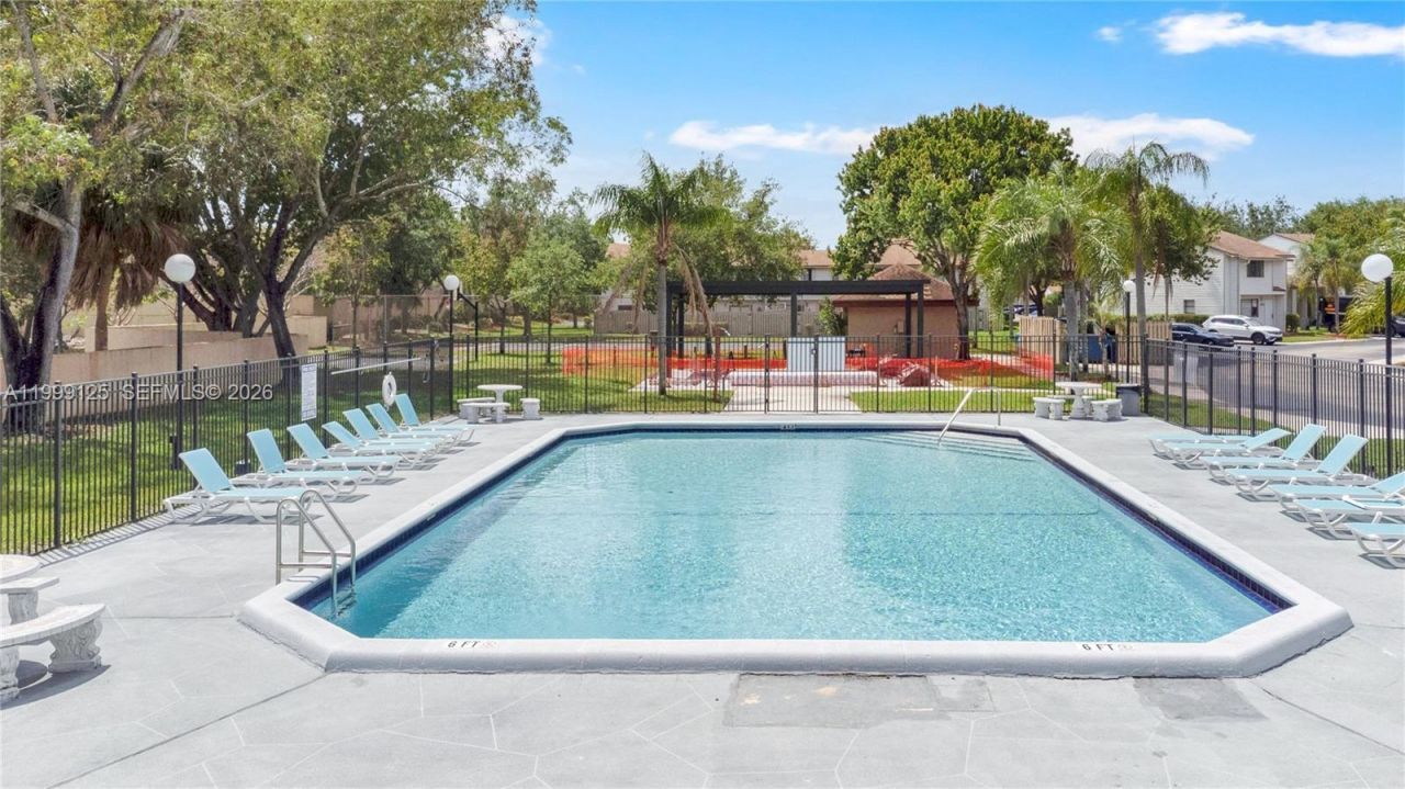 3541 NW 99th Ter , Unit 6A, Sunrise, FL 33351 Photo