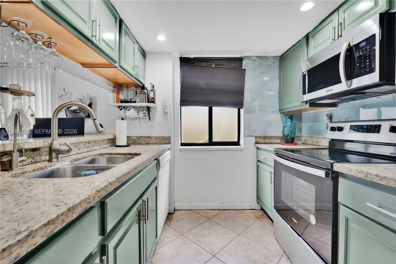 3541 NW 99th Ter , Unit 6A, Sunrise, FL 33351 Photo