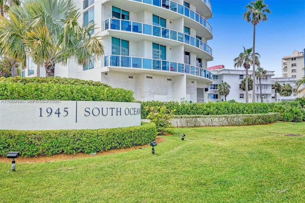 1945 S Ocean Dr, Unit 407, Hallandale Beach, FL 33009 Photo