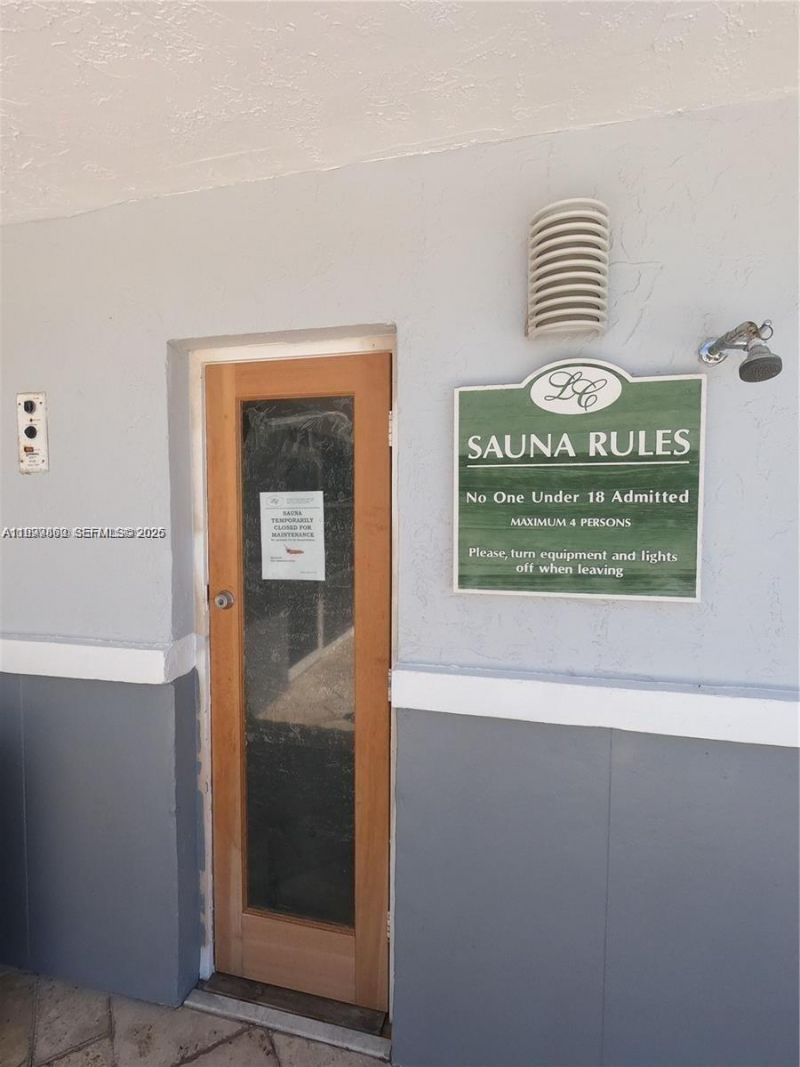 8590 SW 212th St, Unit 203, Cutler Bay, FL 33189 Photo