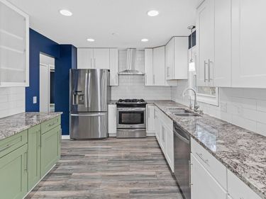 14320 13th Avenue N, Plymouth, MN 55447