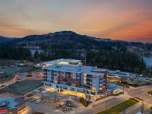 1311 Lakepoint Way , Unit 301, Langford, BC V9B 0S7