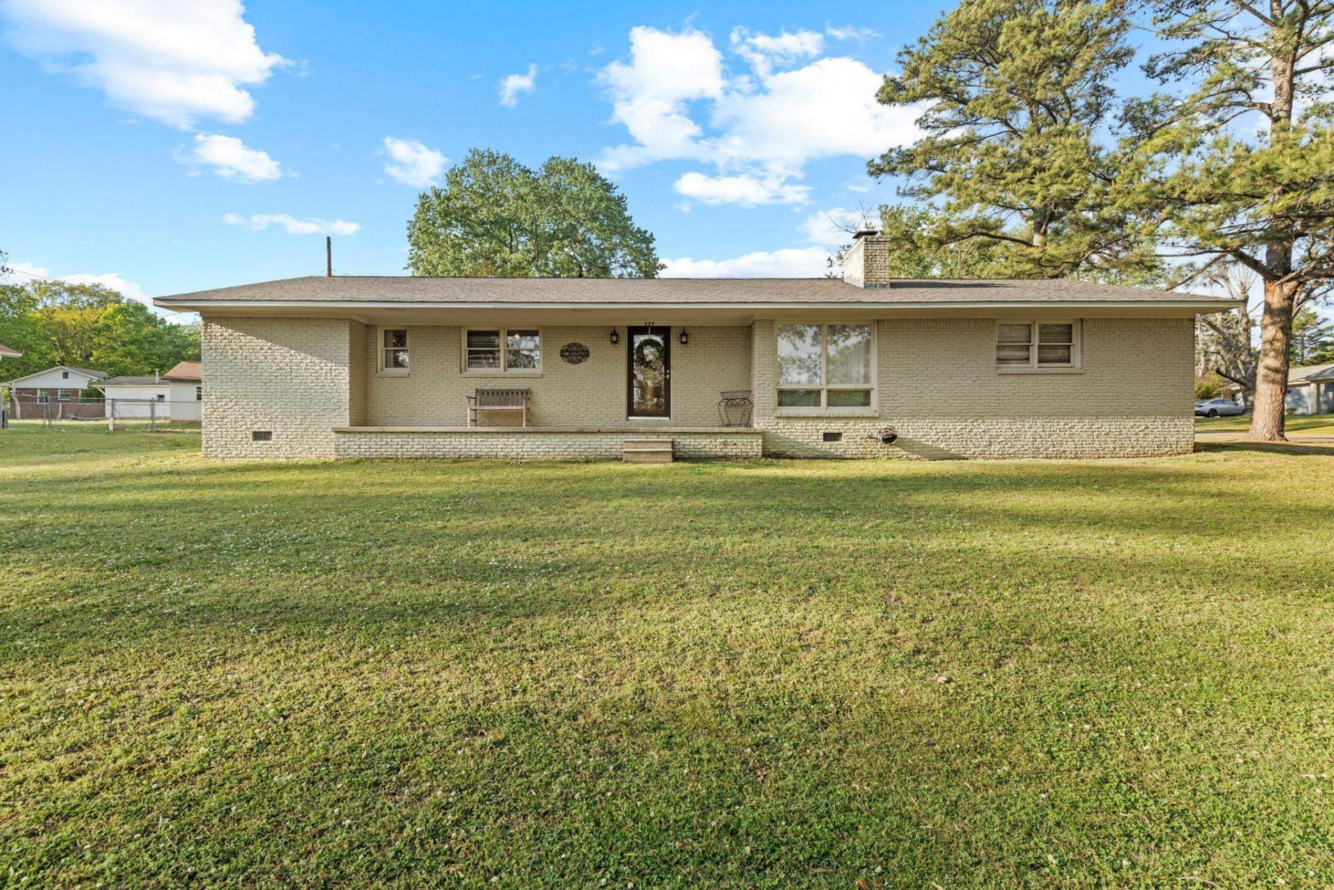 535 Highland Cir, Florence, AL 35630 Main Photo