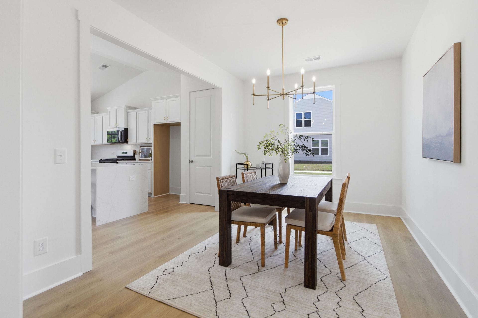 1041 House Finch Avenue Photo 11