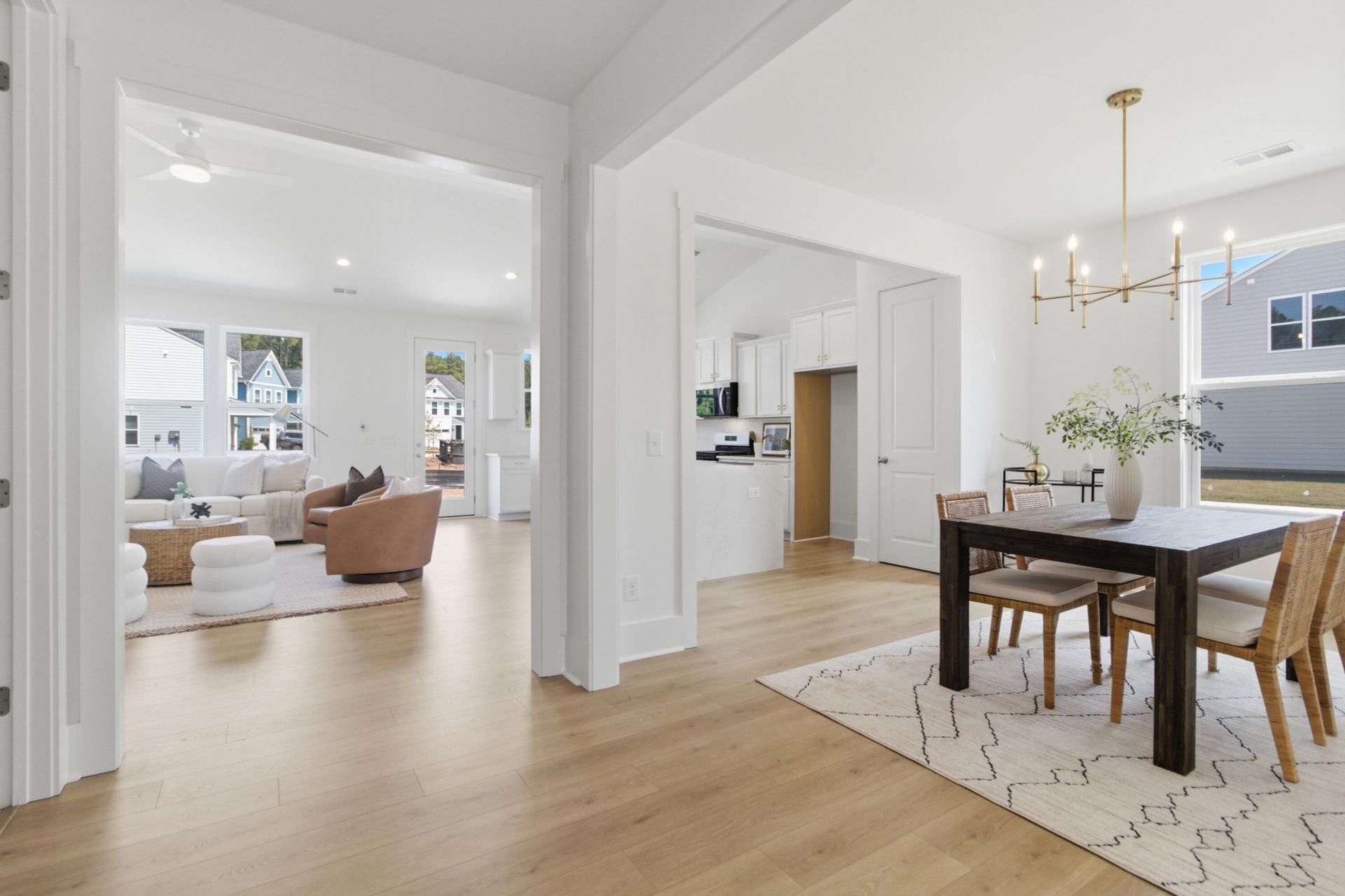 1041 House Finch Avenue Photo 12