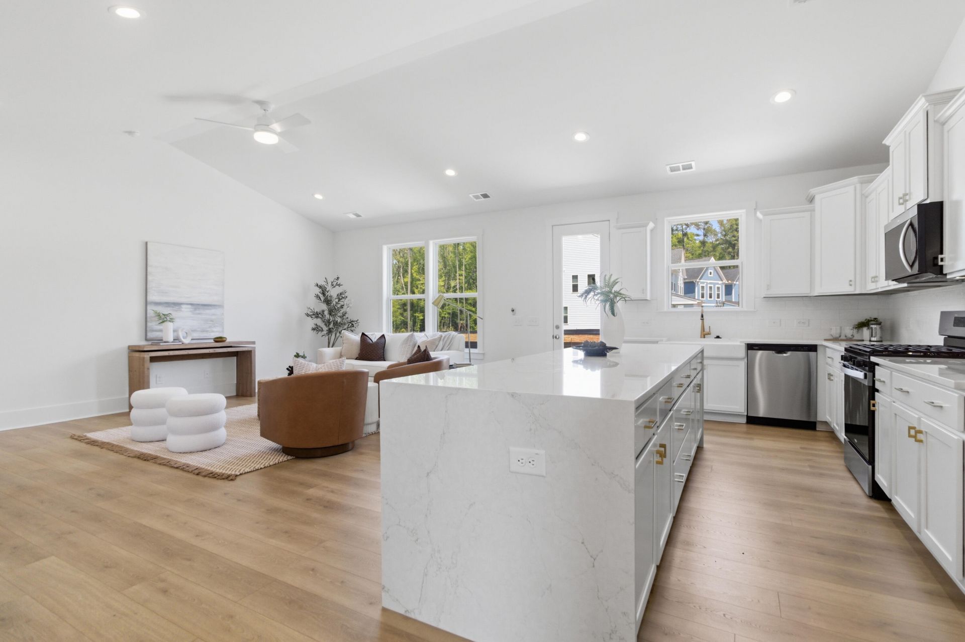 1041 House Finch Avenue Photo 17