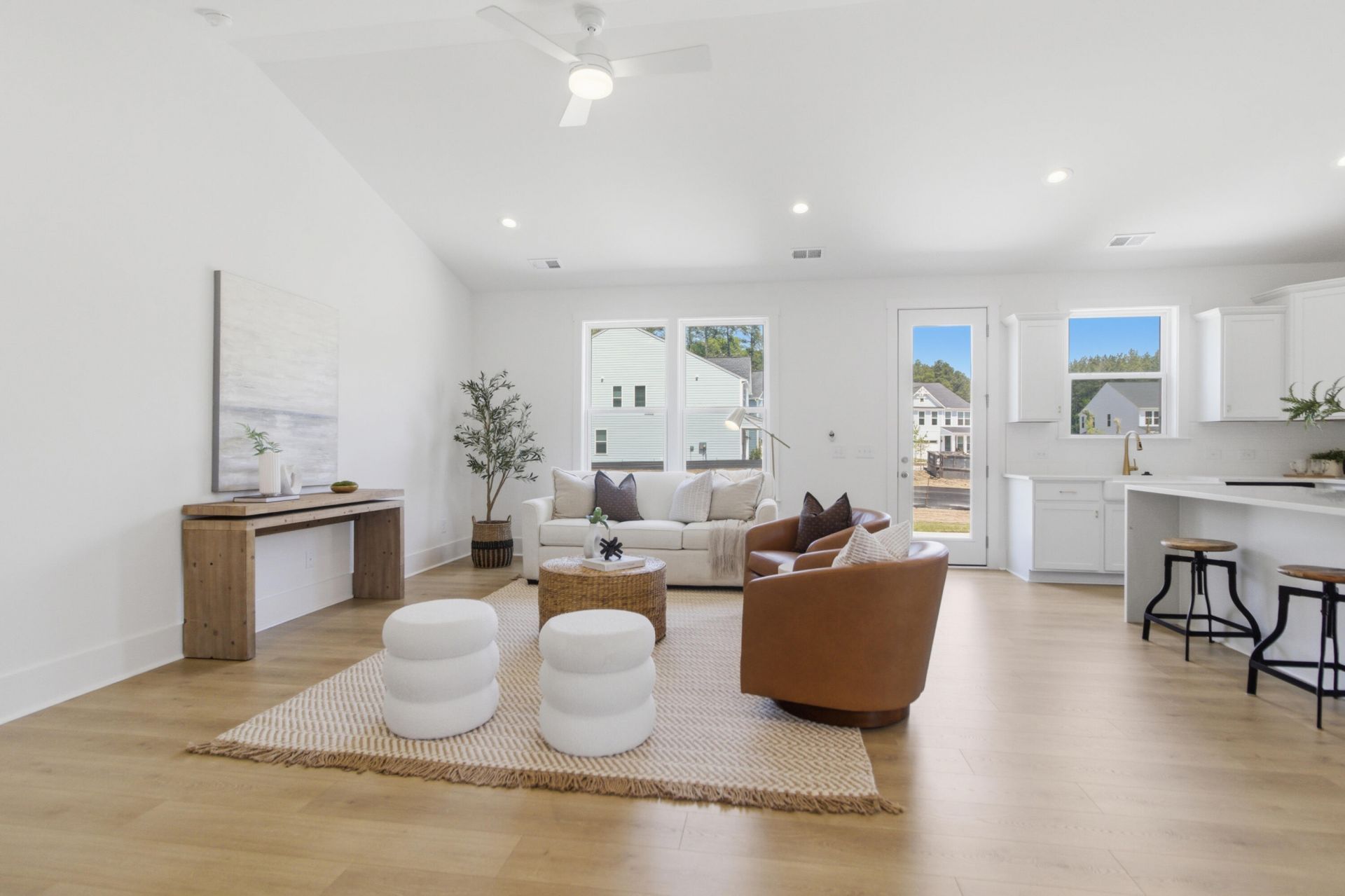 1041 House Finch Avenue Photo 22