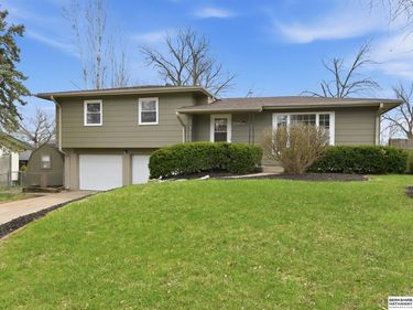 3005 N 95th Street, Omaha, NE 68134