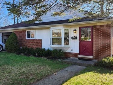 286 Noble Street, Milford Vlg, MI 48381