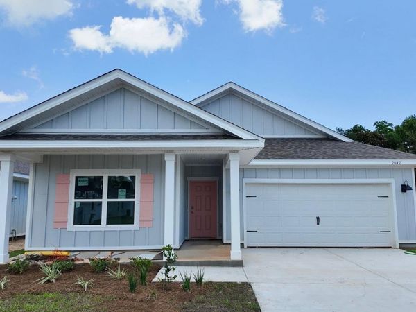 2042 Wiregrass St, Navarre, FL 32566