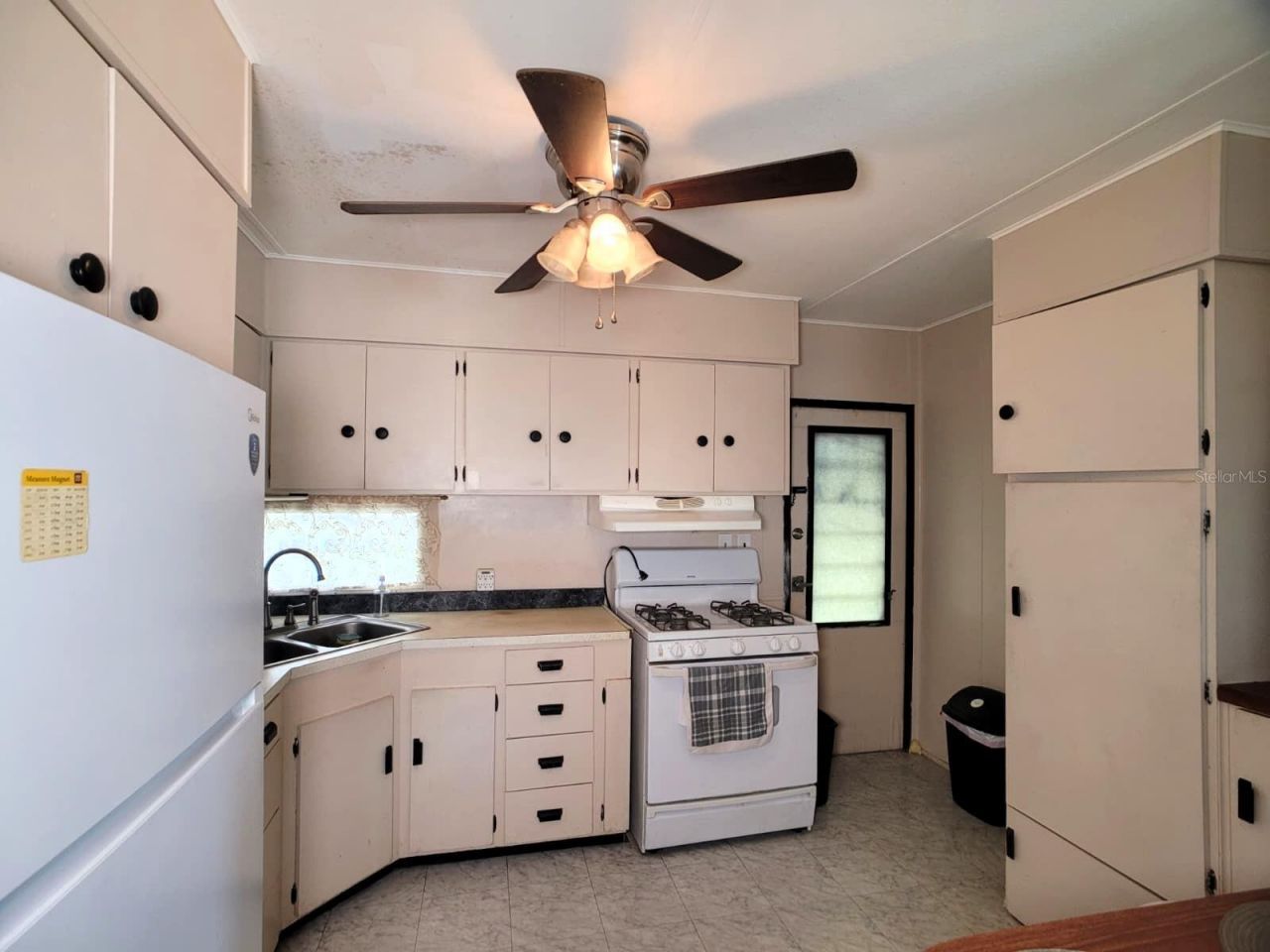 407 51st Avenue Terrace W, Bradenton, FL 34207 Photo